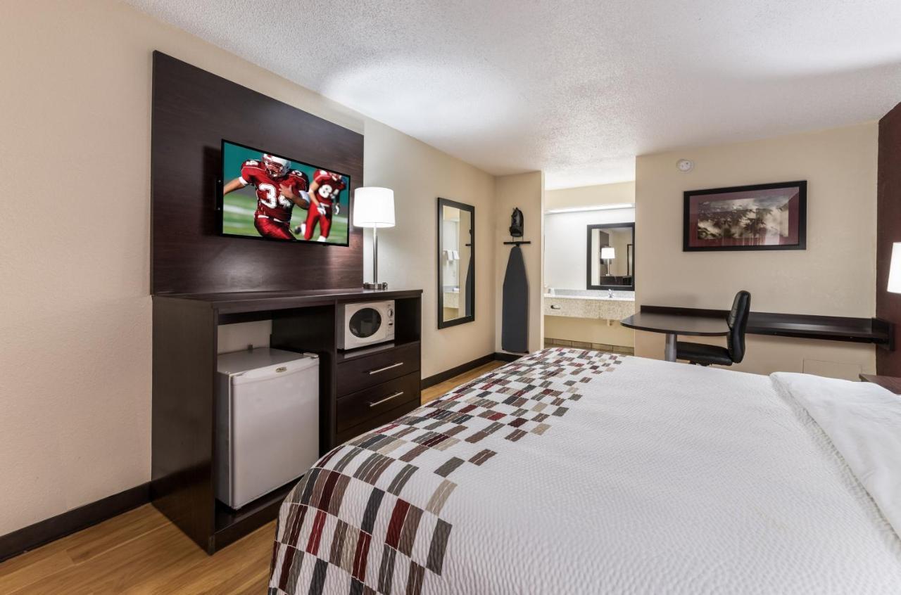 Red Roof Inn Indianapolis - Castleton Esterno foto
